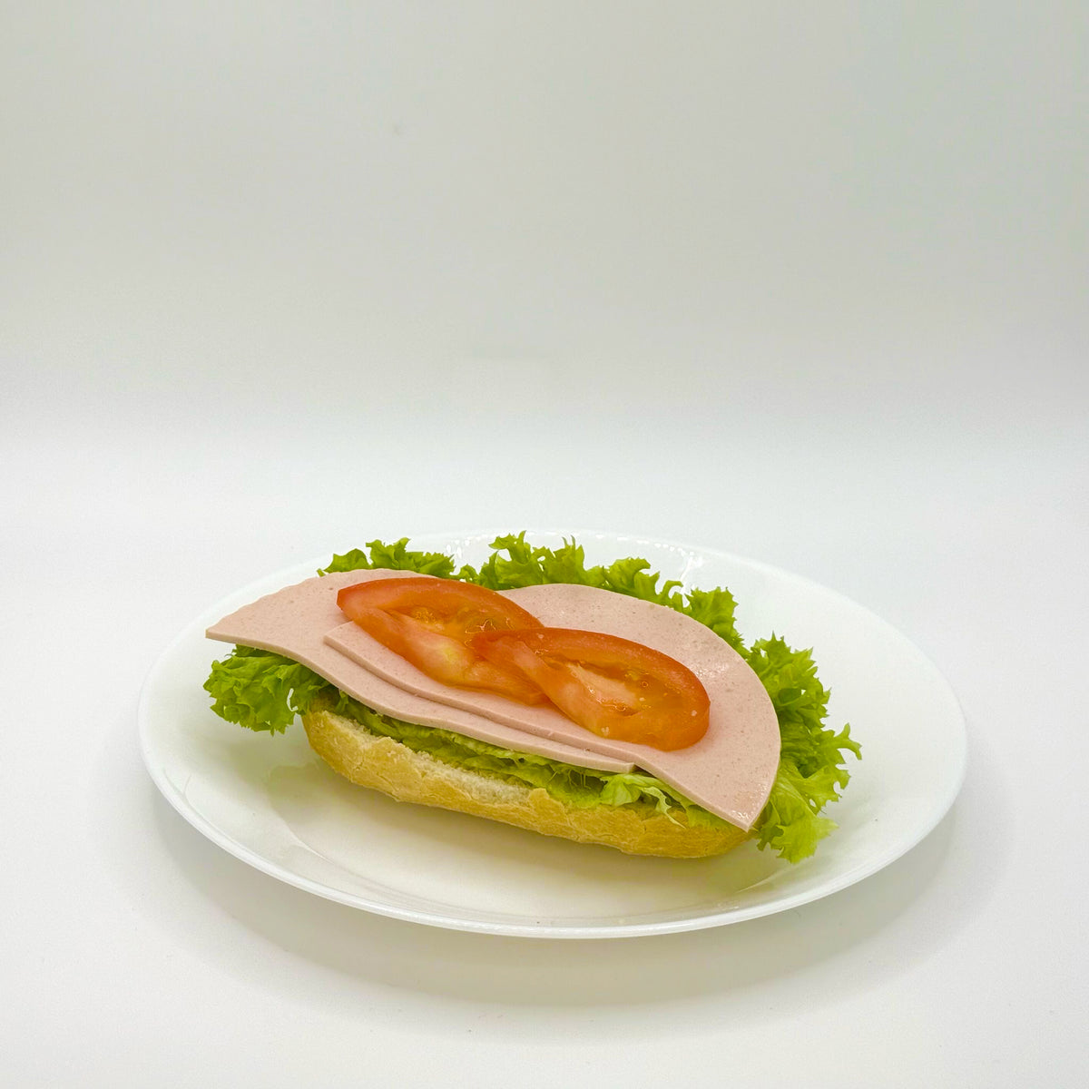 filled wheat roll with turkey breast 